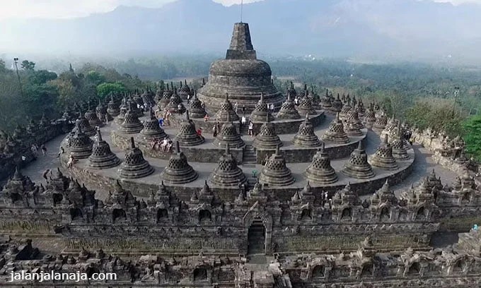 Megahnya Candi Borobudur Peninggalan Dinasti Syailendra