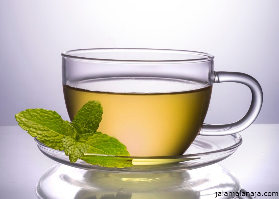 Inilah Perbedaan Antara Green Tea Dengan Matcha