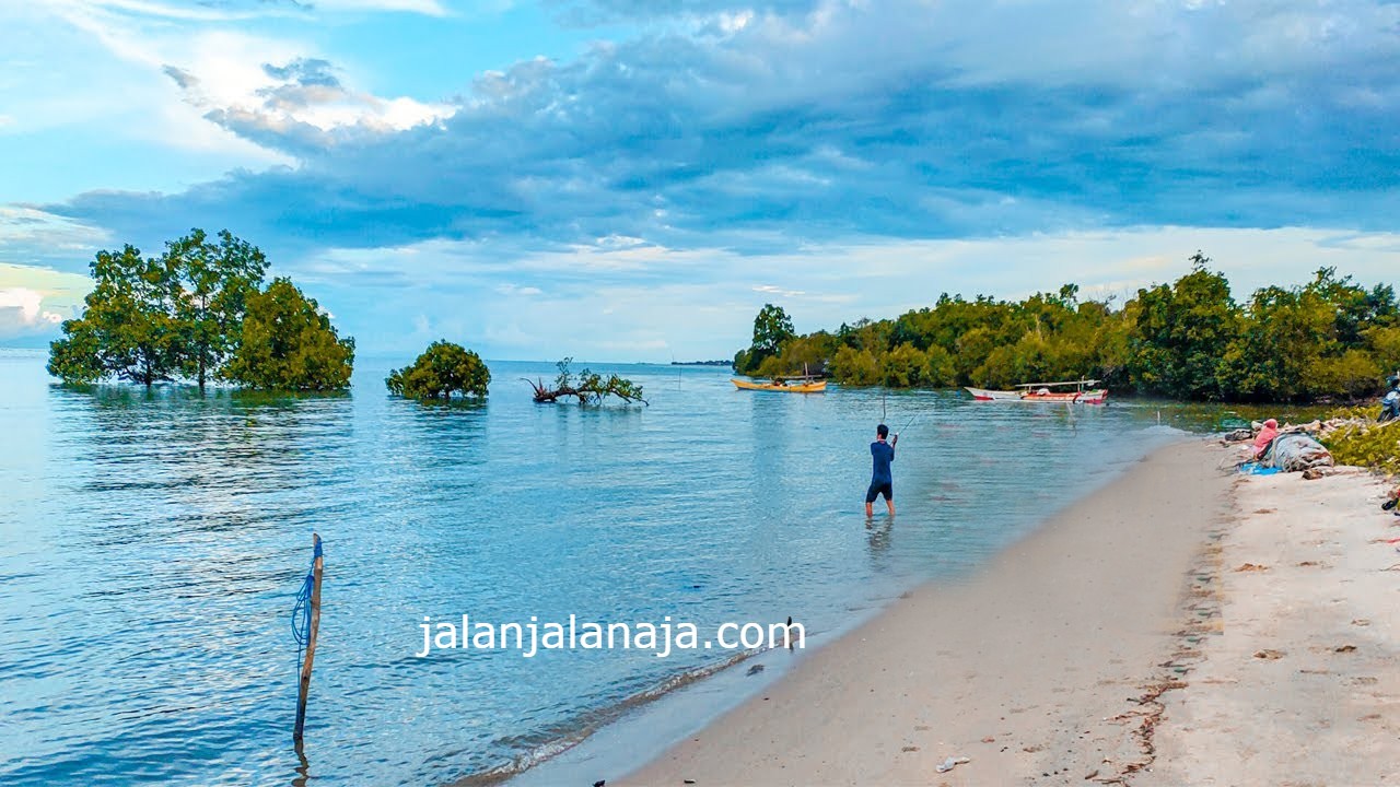 Pantai Songka, Keindahan Pasir Putih Eksotis di Palopo